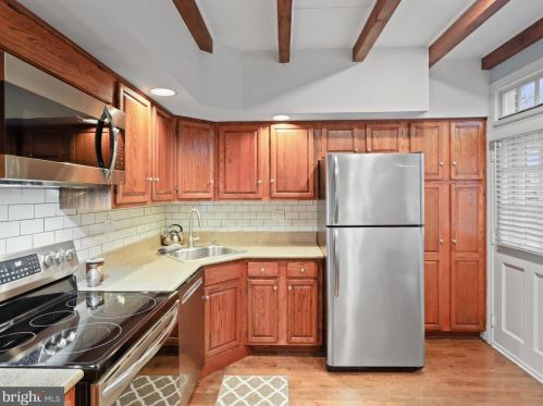 659 Columbus St, Alexandria VA  22314-1848 exterior