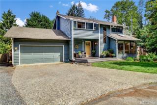 2425 180 St, Seattle WA  98155-4027 exterior