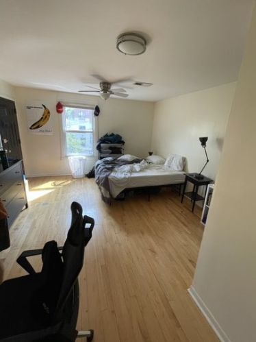 3231 Clark St, Chicago IL 60657-2172 exterior