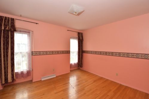 4119 Cherrywood Ln, Milwaukee WI 53209-1004 exterior