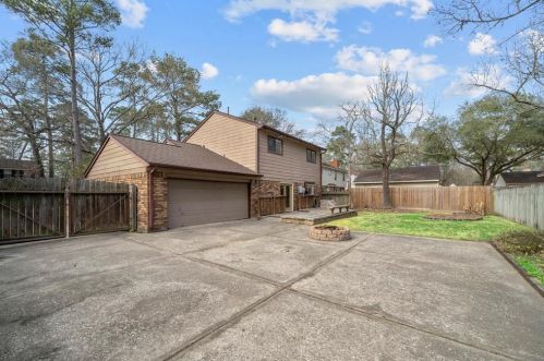 2614 Silver Fls Dr, Humble TX 77339-1939 exterior