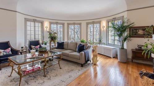 7447 Hoyne Ave, Chicago, IL 60645-2266