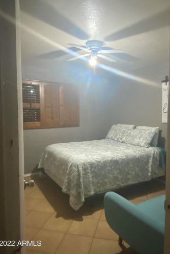 6202 Clarendon Ave, Phoenix AZ 85033-4124 exterior