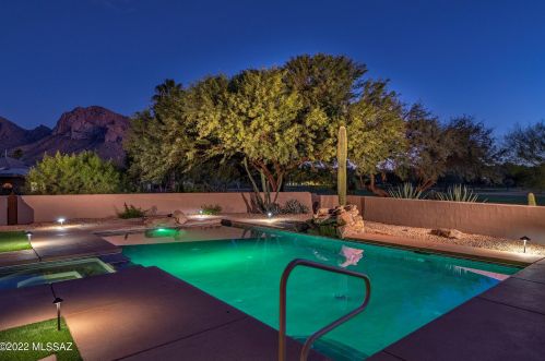 321 Golf Vw Dr, Tucson AZ 85737-9701 exterior