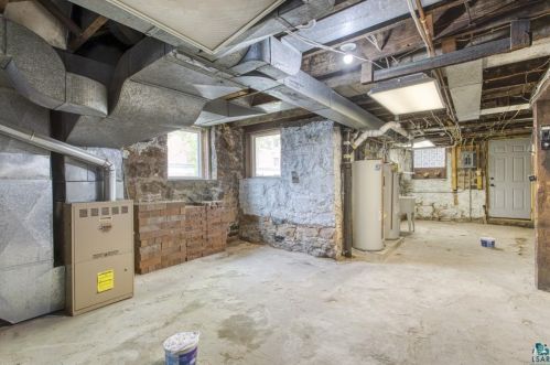 834 2nd St, Duluth MN 55805-2101 exterior