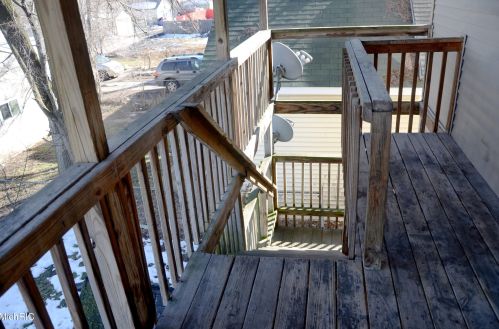 940 Mcreynolds Ave, Grand Rapids MI 49504-4439 exterior