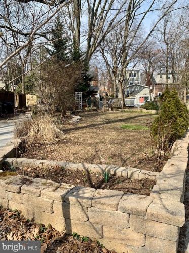 3240 Livingston St, Washington DC 20015-1756 exterior