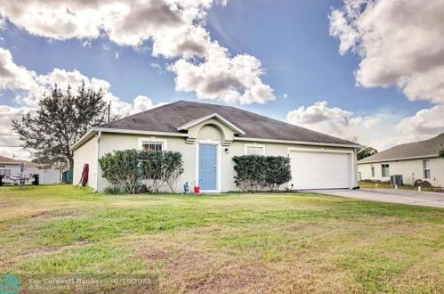 1130 Kalevala Dr, Fort Pierce FL  34953-6809 exterior