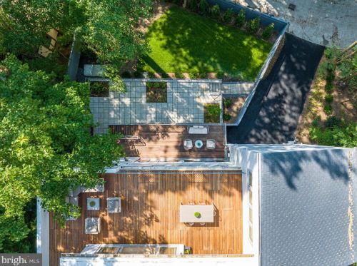 2838 Chesterfield Pl, Washington DC  20008-1015 exterior