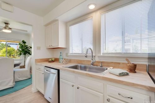 9301 Faywood St, Bellflower CA 90706-3309 exterior