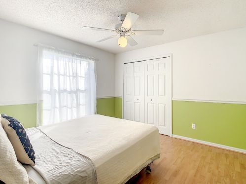 2761 Eagle Dr, Fort Pierce FL 34984-8919 exterior