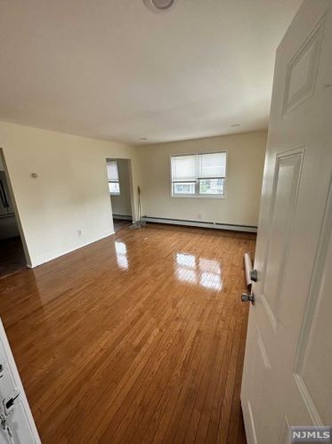 172 Carroll St, Paterson NJ  07501-2004 exterior