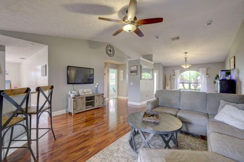 2661 Monterrey Ln, Fort Pierce FL 34953-2085 exterior