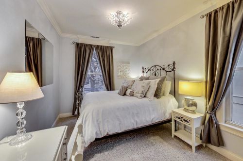 3852 Seeley Ave, Chicago IL 60659-4324 exterior