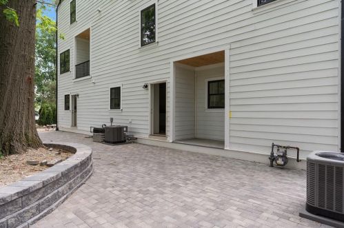 251 Hope St, Providence RI 02906-2209 exterior