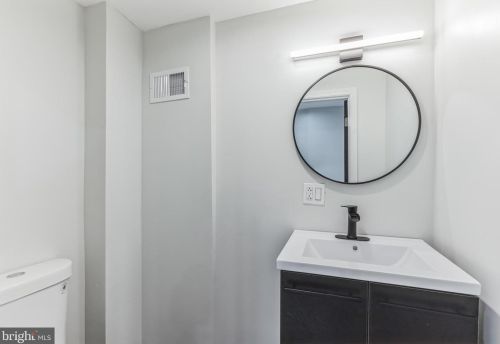 602 Annin St, Philadelphia PA  19147-4809 exterior