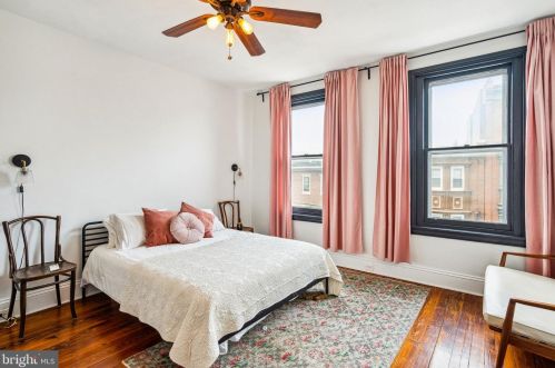 240 Fairmount Ave, Philadelphia PA  19123-2928 exterior