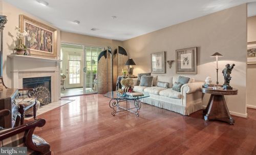 804 Country Pl Dr, Lancaster PA 17601-1793 exterior