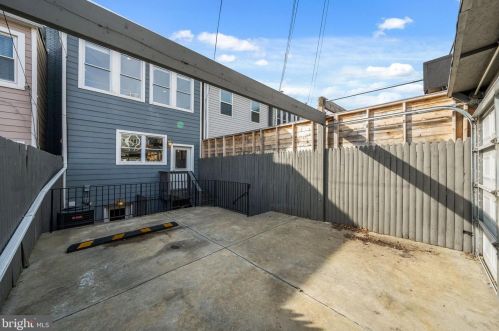 1268 Owen Pl, Washington DC 20002-2808 exterior