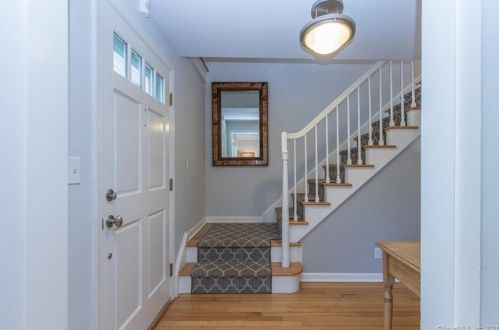 19 Cobbs Mill Rd, Wilton, CT 06897-3634