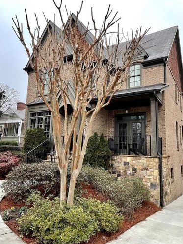 2907 Grandview Ave, Atlanta GA 30305-3212 exterior