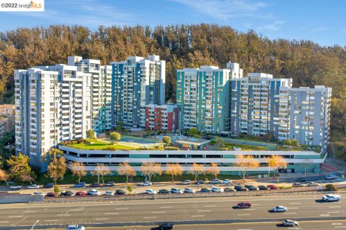 555 Pierce St, Berkeley, CA 94706-1044