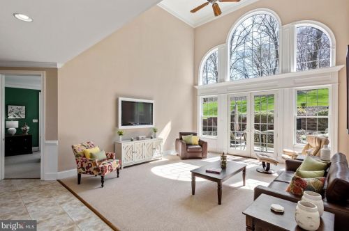 101 Indian Springs Dr, Media PA 19063-5622 exterior