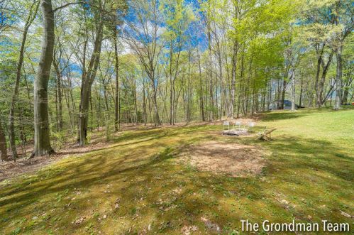 3032 Root Ct, Cedar Springs MI 49319-8153 exterior