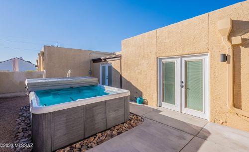 9814 1st St, Tucson AZ  85748-1950 exterior