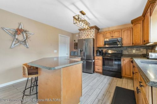 204 Bennetts Mills Rd, Jackson Twp NJ 08527-4260 exterior