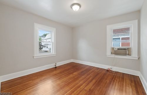 16 Newton Pl, Irvington NJ  07111-1408 exterior