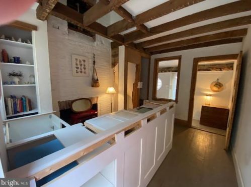 521 Leithgow St, Philadelphia, PA 19147-1514