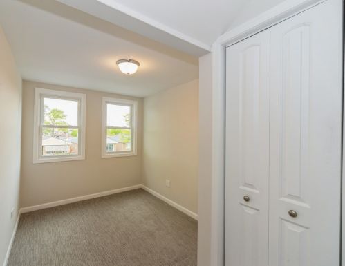 5351 Nottingham Ave, Chicago IL  60638-1011 exterior