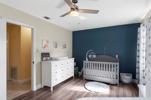 2032 Hideaway Cir, Fort Pierce FL 34952-4802 exterior