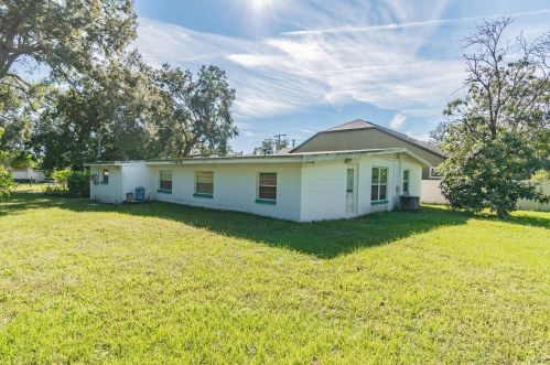 3305 Ehrlich Rd, Tampa FL  33618-2507 exterior