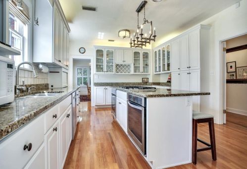 2820 Fountain Blvd, Tampa FL  33609-4012 exterior