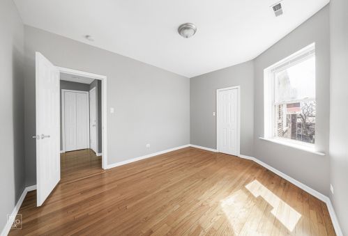 4039 Van Buren St, Chicago IL 60624-2747 exterior