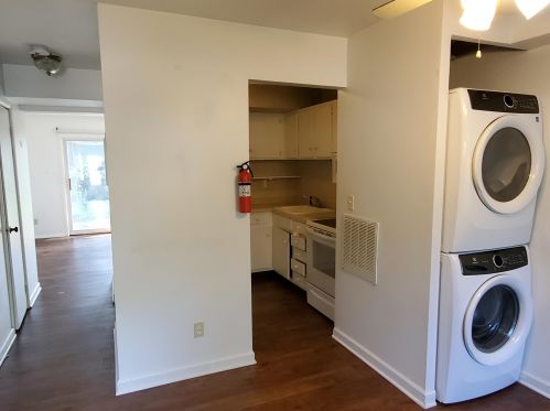 3653 Kenbrooke Ct, Kalamazoo, MI 49006-5438