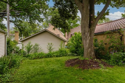 168 89th St, Milwaukee WI  53226-4502 exterior