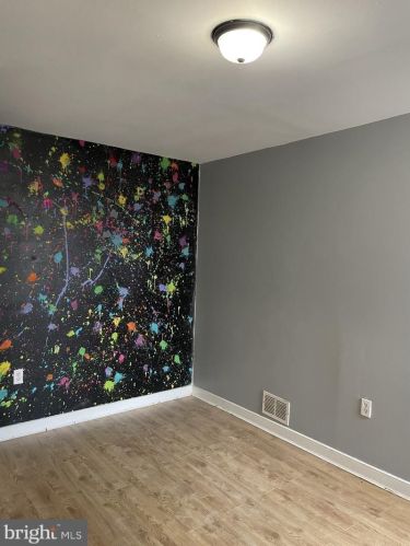 831 4 St, Camden NJ 08102-2634 exterior