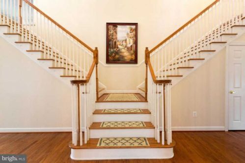 23204 Robin Song Dr, Clarksburg, MD 20871-4487