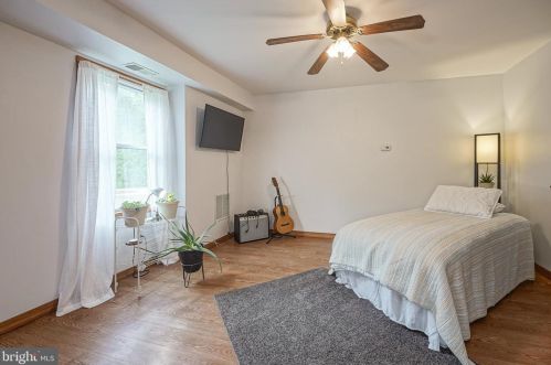 2402 Andover Rd, Riverton NJ 08077-3510 exterior