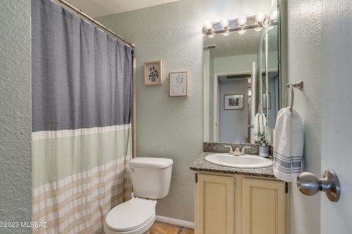 4879 Doria Dr, Tucson AZ 85742-4101 exterior