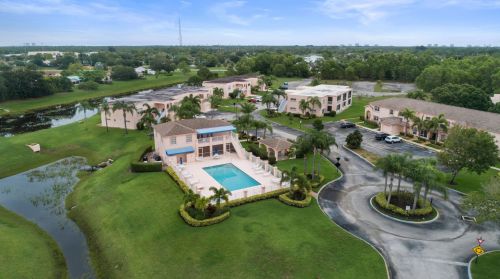 2116 Wild Meadow Cir, Fort Pierce FL  34952-8143 exterior