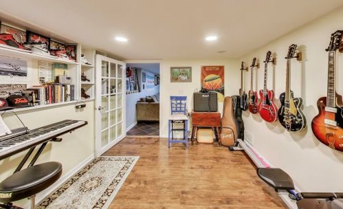 5337 Nashville Ave, Chicago IL 60638-1217 exterior