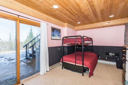 4103 Van Rd, Duluth MN 55803 exterior