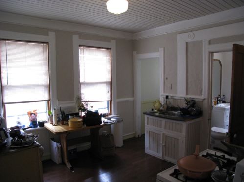 2207 Booth St, Milwaukee WI 53212-3408 exterior