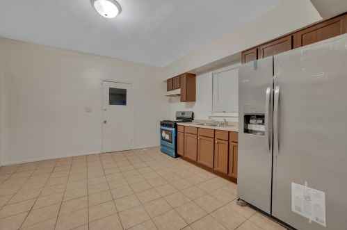 317 136 St, Chicago IL 60827-1823 exterior