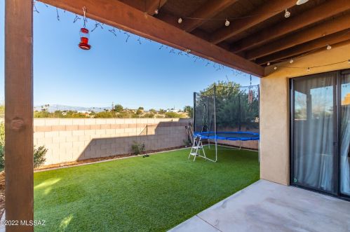 8770 Perry Park Cir, Tucson AZ  85730-1302 exterior