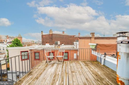 2229 Green St, Philadelphia PA  19130-3149 exterior